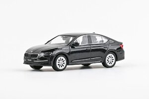 Škoda Octavia IV FL (2024) černá Magic Metalíza